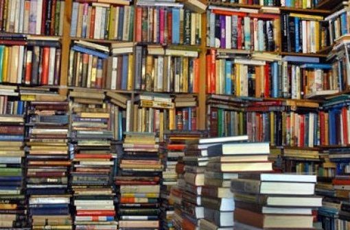 Le librerie e le edicole chiudono a grappolo